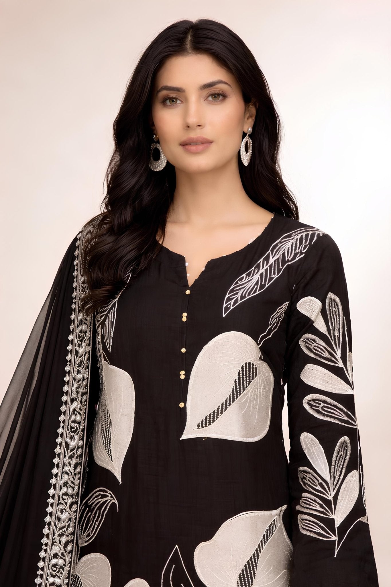 PREMIUM EMBROIDERED SET embroidered kurta in XS – Subahstore South Asian fashion