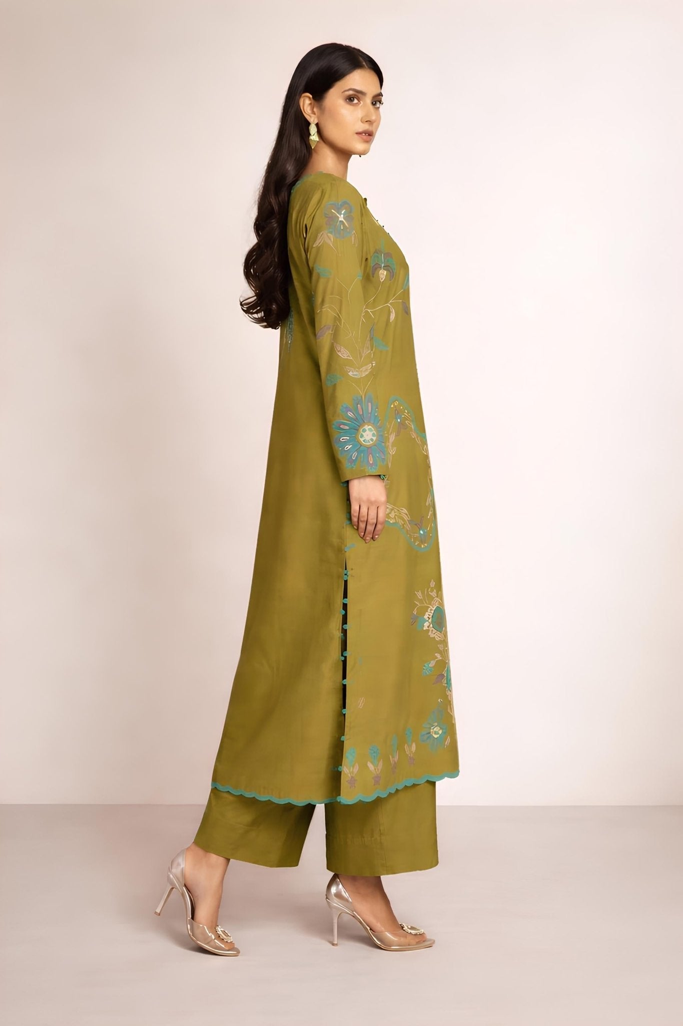RAYA OLIVE SET embroidered kurta in XS – Subahstore South Asian fashion